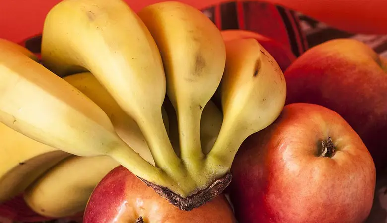 bananas-and-apples