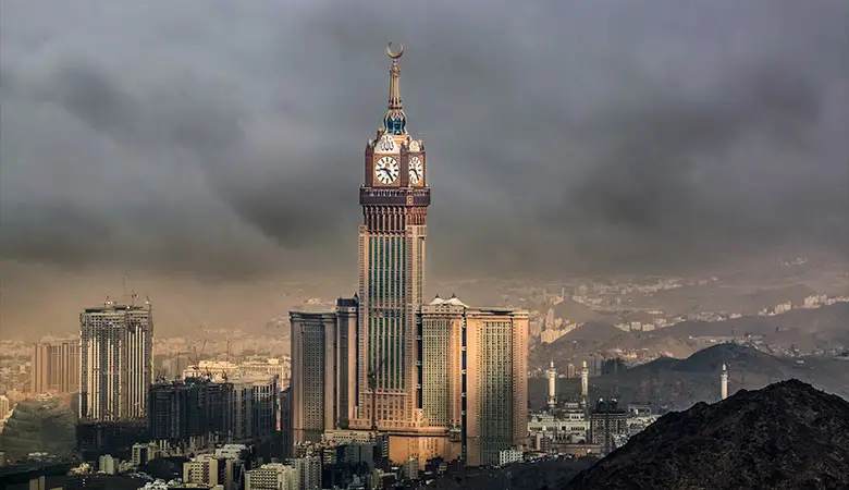 Makkah-Clock-Tower-weigth