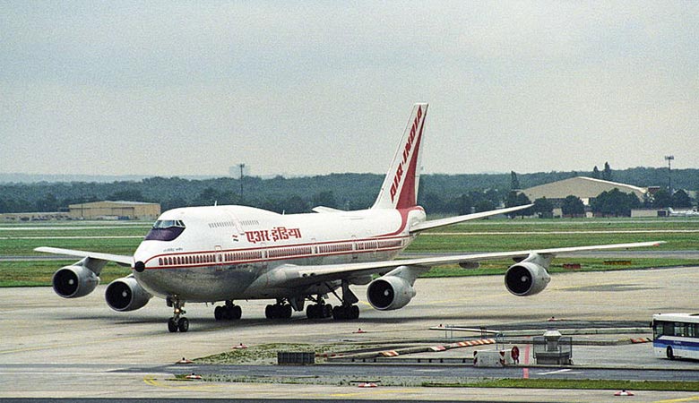Boring-747-300-weight