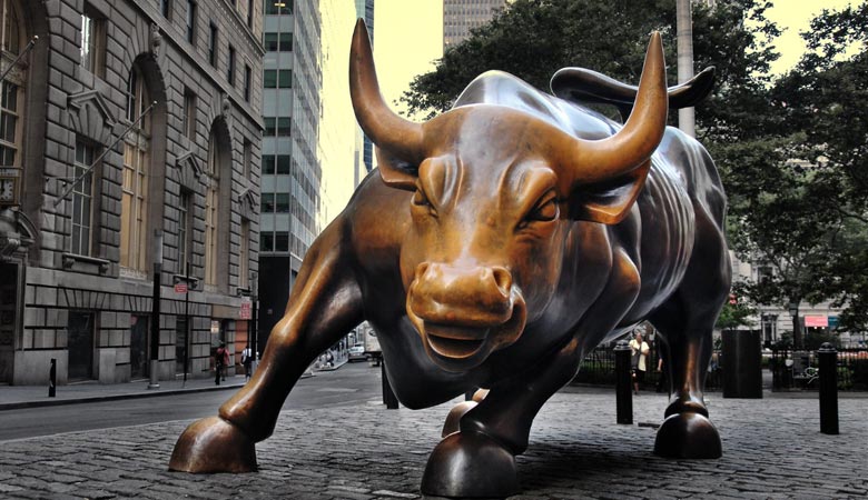 the-charging-bull-3-tons