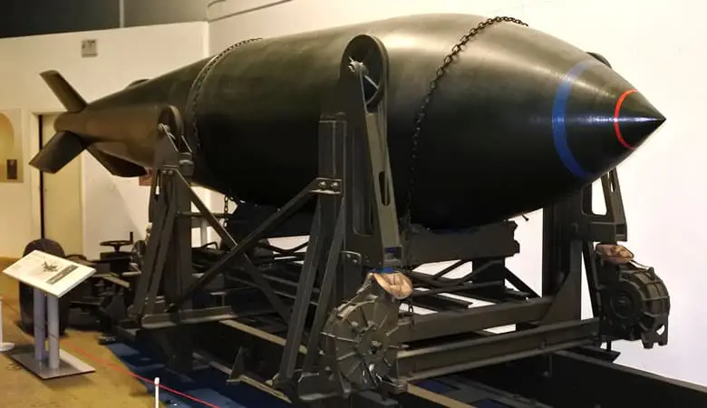 Grand-Slam-Bomb-10-tons