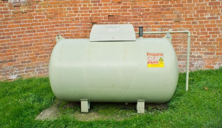 3. A 2000 gallon propane tank 3000 lbs