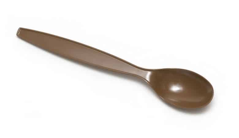 plastic spoon 2 grams