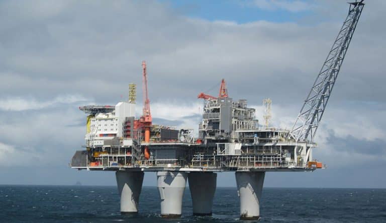 The 10 Heaviest Oil Rigs in The World
